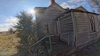 Exploring Abandoned 1800s Farm houseoutdoorsoldabandonedhousefunexplorefyphistory [upl. by Budworth]