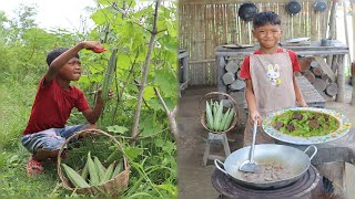 From Farm to Frying Pan Little Chef Hengs Fried Fresh Luffa Gourd Recipe [upl. by Ordnasela]