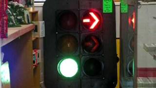 Australian 6aspect Traffic Light [upl. by Nevetse]