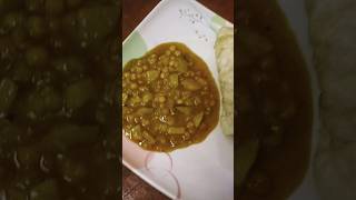 অনেক দিন পর আজ খাবার কিনে আনলাম। breakfastfood parota ghugni like comment viral [upl. by Tham123]