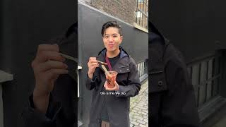 🇬🇧 Trying Londons Viral Chocolate Covered Strawberries 🍓 [upl. by Anelat]