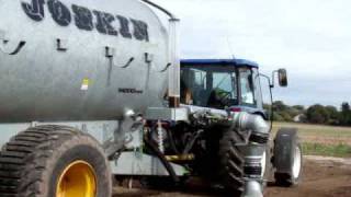 Joskin Modulo 2 14000 L VS New Holland TL100 [upl. by Shuman]