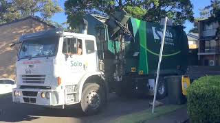 Lake Macquarie very late recycling collection 2211 FT JT Garbo￼ Weird Noise [upl. by Olmstead]