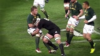 Kieran Read smashes Duane Vermeulen [upl. by Henning]