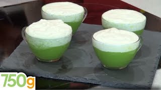 Recette de Velouté de petits pois et chantilly de Roquefort  750g [upl. by Akiam]