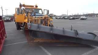 International 2574 Snow Plow  X NYSDOT [upl. by Allicsirp]