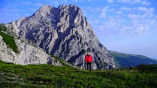 Alba sul valico Vado di Corno a quota 2000 metri parco Gran Sasso Laga [upl. by Annal]