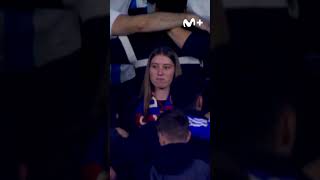 La aficionada del Barça con más pacieeeencia en Anoeta [upl. by Kenwood343]