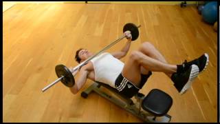 Développé sur banc  Guide Musculation [upl. by Mcneil976]