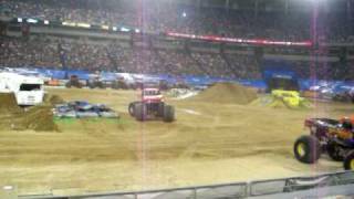 11709 Monster Jam at the Metrodome  Rolling Thunder Freestyle [upl. by Beitnes65]