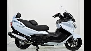 Suzuki Burgman 650 White 2015 [upl. by Zsamot]