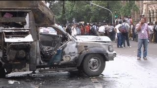 Deux morts dans une manifestation à Bombay [upl. by Clava902]