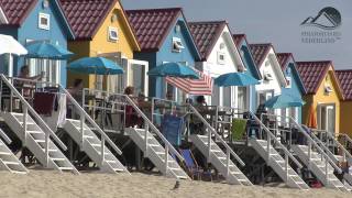 Strandhuisjes Nederland™ Over strandhuisje huren of kopen als bijzondere overnachtingen aan zee [upl. by Nauq]