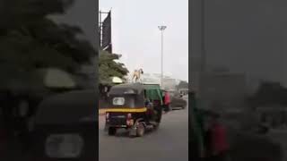 Diggaj Khiladi kutba mahashay auto ki ser pe nikle shorts funnyvideo youtubeviral [upl. by Ttayh]