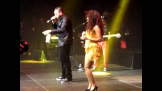 Alain Ramanisum et Laura Beg avec soufrans lamour au Zenith de Paris 2013 avec flame Dé Ziles [upl. by Crandell]