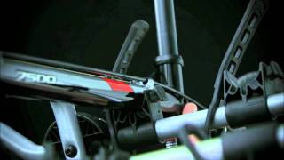 Thule fietsendrager ClipOn 91039104 koffermontage handleiding montage [upl. by Ardnoed]