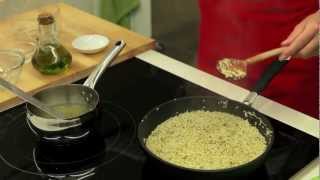 Recette de Risotto de quinoa au thym et romarin [upl. by Ailemaj]