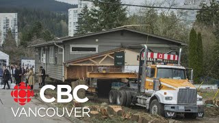 10 Port Moody homes shipped to Sechelt by barge [upl. by Ais]