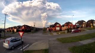 ERUPCION Volcan Calbuco FULL HD [upl. by Rob908]