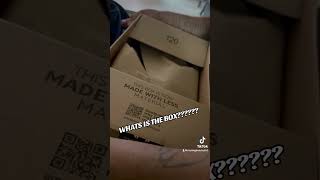 WHATS IN THE BOX [upl. by Richie]