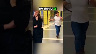 Ninguém ajudou essa mulher até que ele chegou 👏❤️ [upl. by Animor]