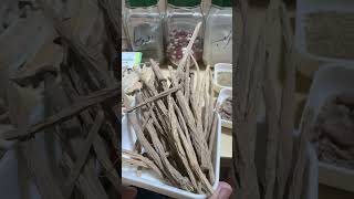 Akarkara ke fayde aur nuksan  Akarkara Health Benefits And Side Effects  Pellitory Root Uses urdu [upl. by Adnolaj14]