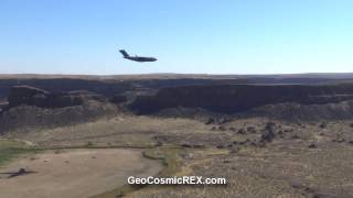 C17 drops into Grand Coulee at Dry Falls Cataracts  WTF [upl. by Esetal]