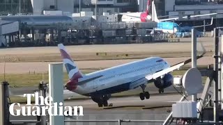 Storm Corrie BA plane aborts landing at Heathrow due to high winds [upl. by Ariait943]