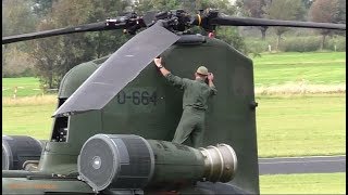 RNLAF CH47D Chinook starting up in front of the crowd Heldair 2017 MVK De Kooy EHKD [upl. by Polard]