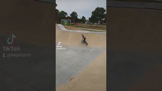 180 out of Craigieburn bowl bmx bmxlife [upl. by Sewellyn132]