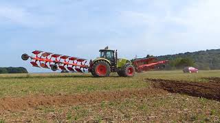 Labour d automne 2017  Kuhn 3 AV  6 AR sur Claas Axion 840 [upl. by Rahr930]