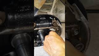 install drum brake [upl. by Narmak]