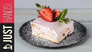 Strawberry Tiramisu  Akis Petretzikis [upl. by Ainyt]