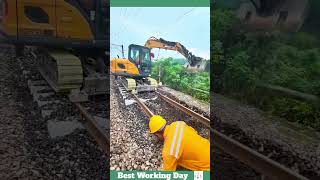 Best working day 1315 Replacing an old railway sleeper with a new one using an excavator [upl. by Drobman]