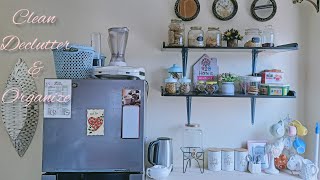 DEEP CLEANING ORGANIZING AND DECLUTTERING MY KITCHEN  KITCHEN UPDATES [upl. by Obel]