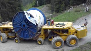 Transport du câble du funitel de la PlaineMorte  CransMontana 2ème bobine [upl. by Ykciv994]