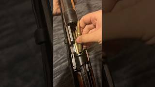 Karabiner 98 kurz  Mauser K98 POV Magazine Loading [upl. by Jelena]