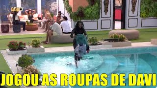 LEIDY JOGA ROUPAS DE DAVI NA PISCINA E DEBOCHA quotVEM ENCOSTAR EM MIM P PEGAR MINHAS COISASquot [upl. by Beauchamp613]