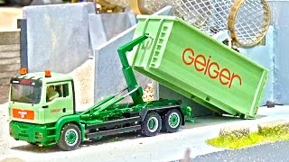 Awesome Rc Truck Action 187 Rc Hook lifter in matchbox Scale Mikromodellbau [upl. by Aisyat]