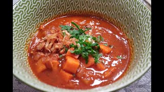 Veganes Gulasch  Vegan Goulash [upl. by Ynnoj662]