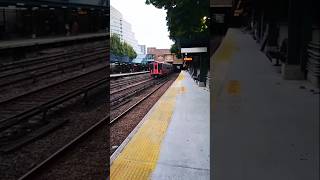 MNRR 8 car M8 on the newhavenline bypassing Fordham mta metronorth youtubeshorts thebronx [upl. by Nissy363]