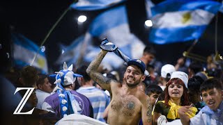 Argentinien Nationalmannschaft feiert mit Fans den WMSieg [upl. by Mavis402]