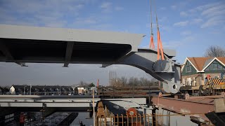 Enorme project  Noordzijde brug Ouderkerk geplaatst [upl. by Eneladgam]