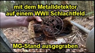 Sondeln auf einem WW2 Schlachtfeld MG Stand ausgegraben [upl. by Persian]