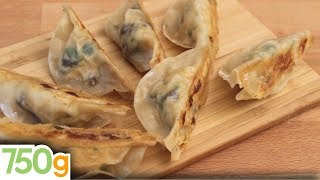 Recette de Raviolis chinois grillés à la poêle  750g [upl. by Hamford]