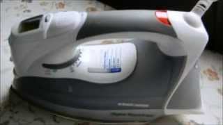 Black amp Decker D2030 Auto Off Digital Advantage Iron Overview [upl. by Yrolam]