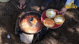 Así se hacen unos Huevos a la Mexicana  Receta [upl. by Pennington868]