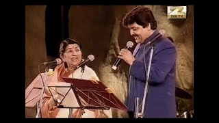 Are Re Are  Lata Mangeshkar Udit Narayan Live Hyderabad Concert  Dil To Pagal Hai  Shah Rukh Khan [upl. by Eugenio]