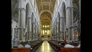 Cattedrale di Santa Maria Assunta il Duomo di Napoli Cripta di San Gennaro  Naples Cathedral [upl. by Emeline210]