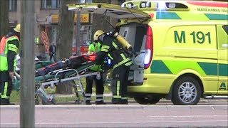 Trafikolycka MopedbilPersonbil Ålandsvägen Storagatan Mariehamn 28 4 2014 Åland [upl. by Stanly164]